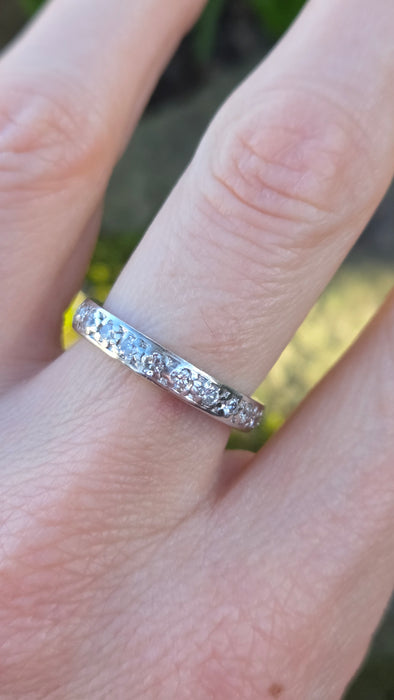 2946: Vintage 18ct White Gold Natural Diamonds (1.2ct) Full-Eternity Ring
