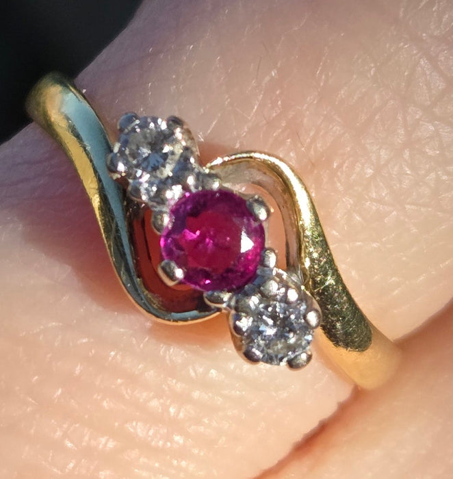 2846: Vintage 18t Gold Ruby & Natural  Diamonds Bypass Ring