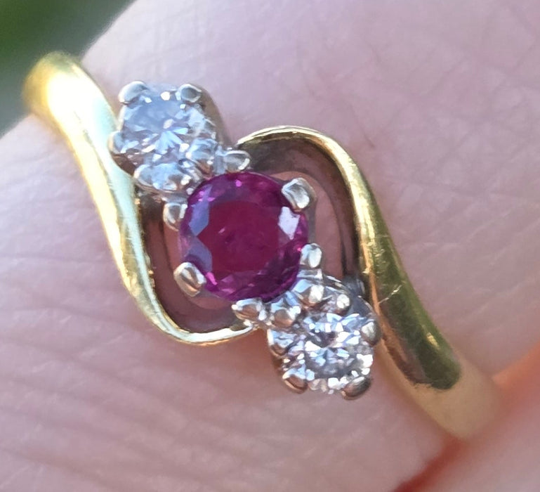 2846: Vintage 18t Gold Ruby & Natural  Diamonds Bypass Ring