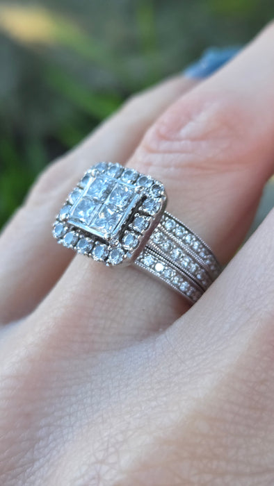 2776 Vintage: 14ct White Gold 72 Natural Sparkling Diamonds (2.52ct) Statement Ring- Extraordinary -