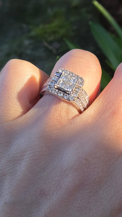 2776 Vintage: 14ct White Gold 72 Natural Sparkling Diamonds (2.52ct) Statement Ring- Extraordinary -