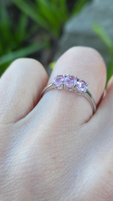 2860: Vintage 9ct White Gold Pink Sapphires Trilogy Ring