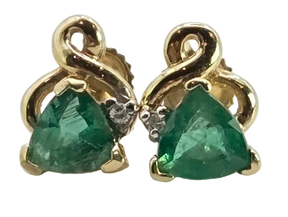 2866: Vintage: 9ct Gold Trillion Cut Emerald & Diamond Stud Earrings
