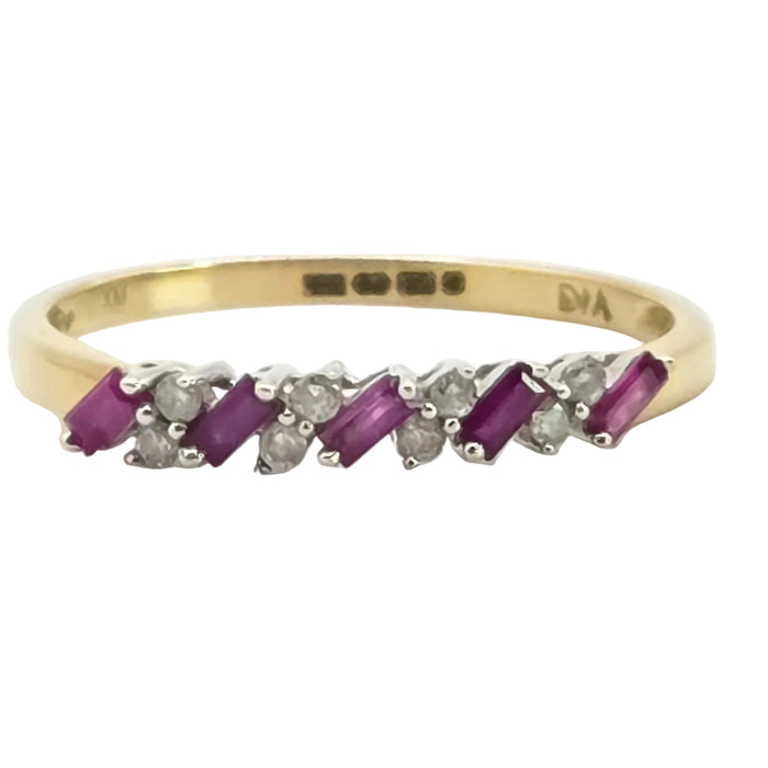 2869: Vintage 18ct Gold Rubies Natural Sparkling Diamonds Dress/Stacker Ring