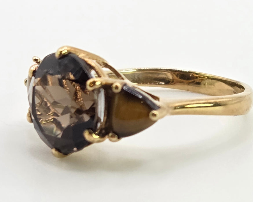 2872: Vintage 9ct Gold Smokey Quartz Tigers Eye Trilogy Ring