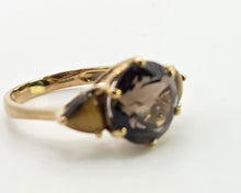 Load image into Gallery viewer, 2872: Vintage 9ct Gold Smokey Quartz Tigers Eye Trilogy Ring
