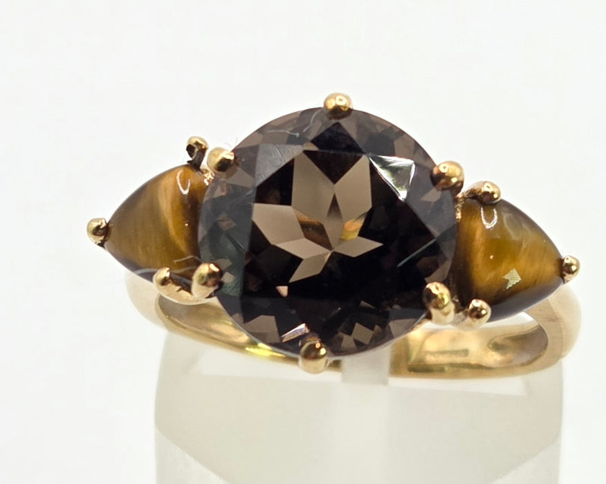 2872: Vintage 9ct Gold Smokey Quartz Tigers Eye Trilogy Ring