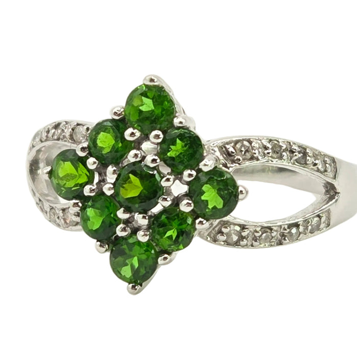2879: Vintage 9ct White Gold Demantoid Garnets 12 Natural Sparkling Diamonds Ring