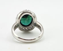 Cargar imagen en el visor de la galería, 2991 Vintage 18ct White Gold Green Tourmaline (6.3ct) Diamonds Cluster Ring
