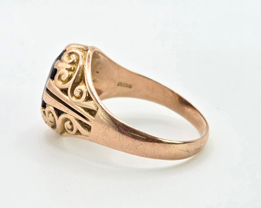2895: Antique 9ct Rose Gold Garnet Ring- From 1914