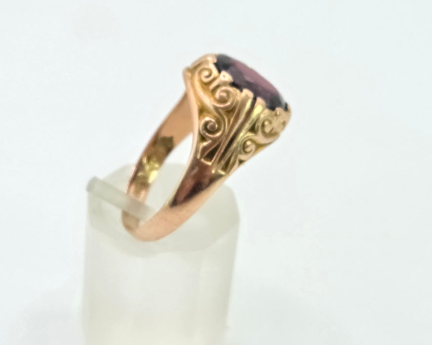 2895: Antique 9ct Rose Gold Garnet Ring- From 1914