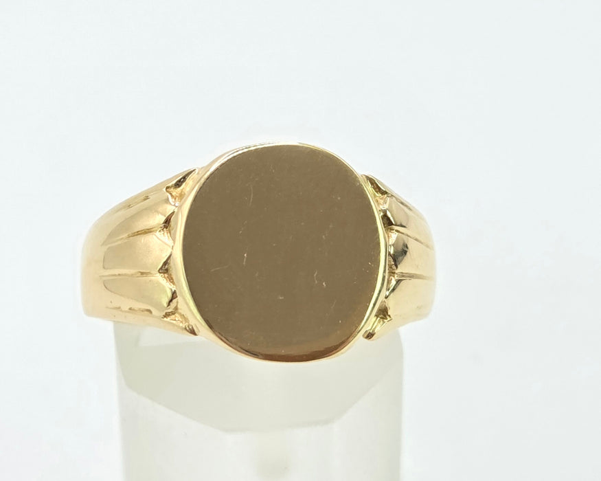 2970: Antique 18ct Gold Signet Ring- From 1923