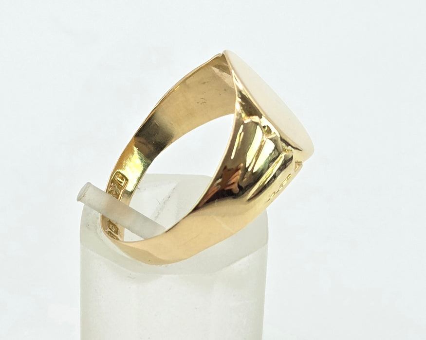 2970: Antique 18ct Gold Signet Ring- From 1923