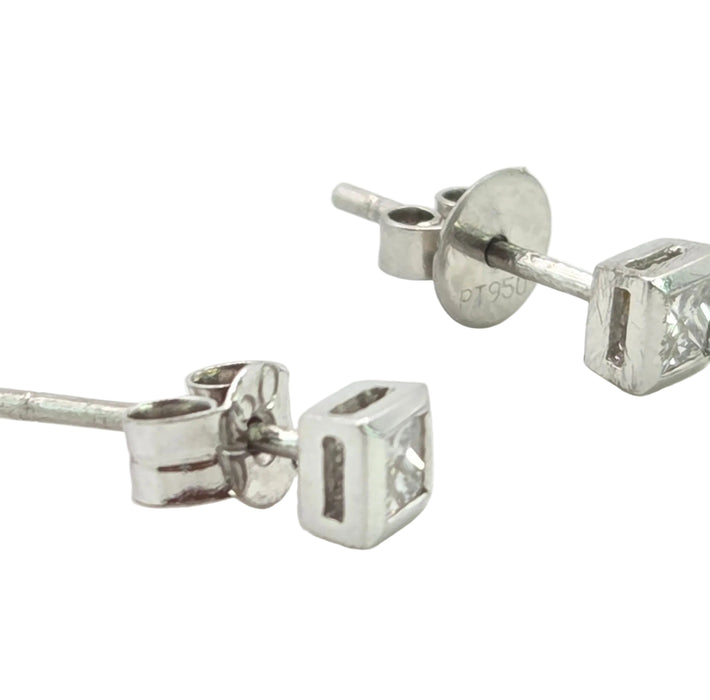 3018: Vintage Platinum Princess Cut Diamond (0.2ct) Stud Earrings