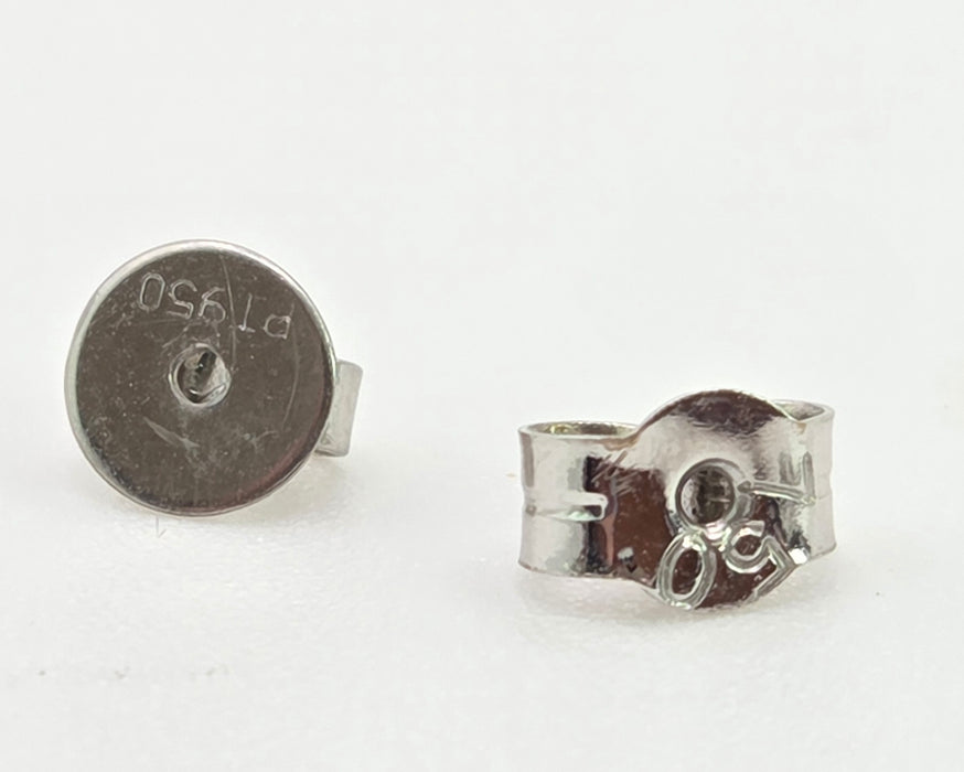 3018: Vintage Platinum Princess Cut Diamond (0.2ct) Stud Earrings