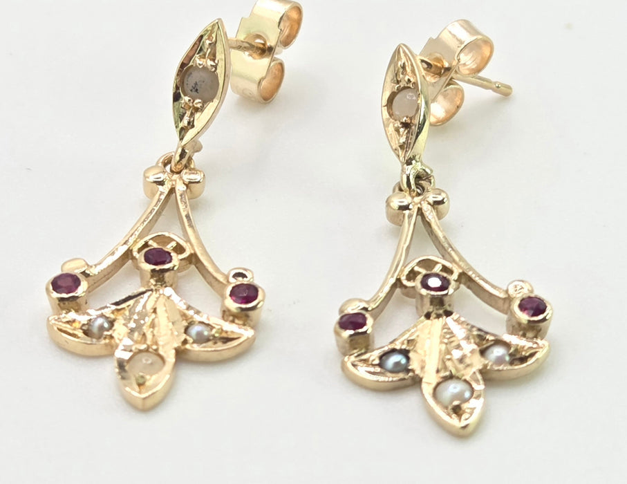 2853: Vintage 9ct Gold Seed Pearls & Rubies Drop Dangle Earrings
