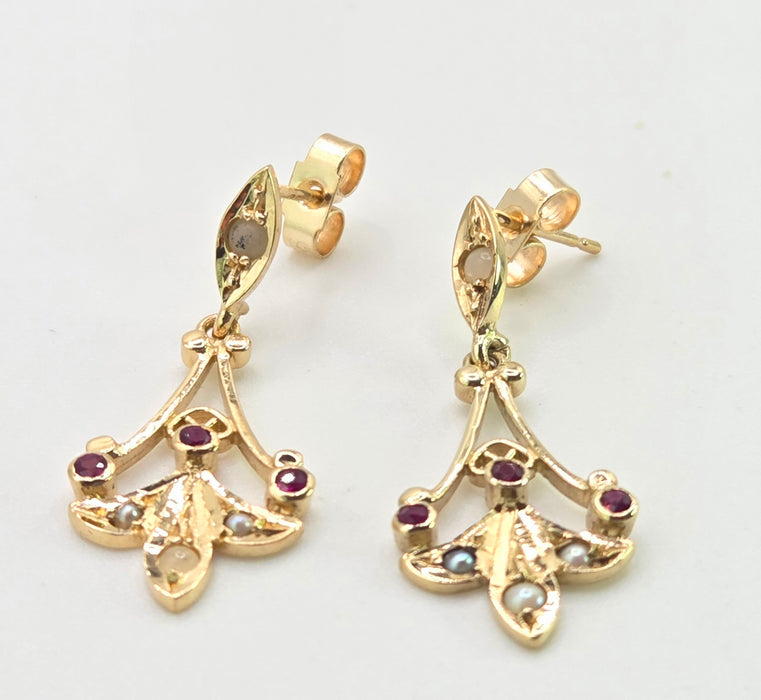 2853: Vintage 9ct Gold Seed Pearls & Rubies Drop Dangle Earrings