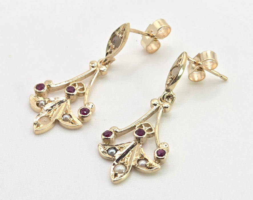 2853: Vintage 9ct Gold Seed Pearls & Rubies Drop Dangle Earrings
