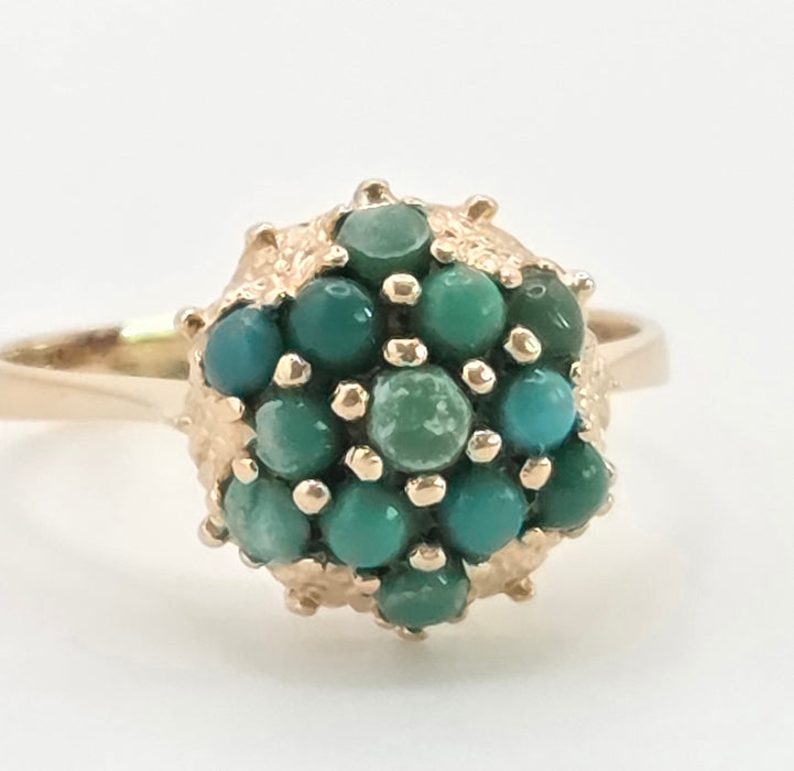2884: Vintage 14ct Gold 13 Turquoises Flower Head Dress Ring