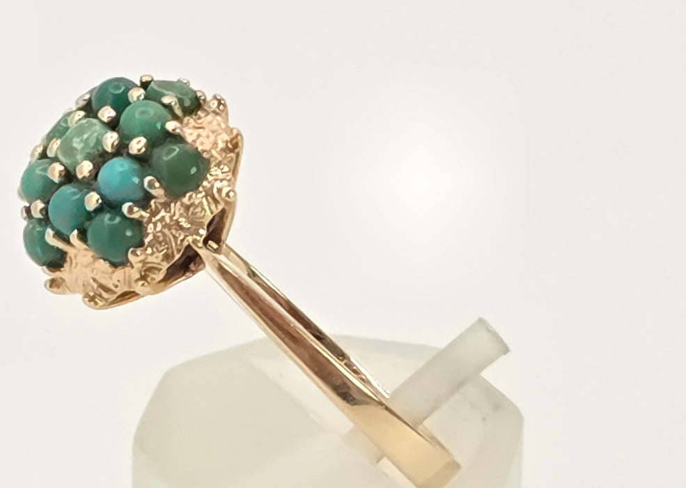 2884: Vintage 14ct Gold 13 Turquoises Flower Head Dress Ring