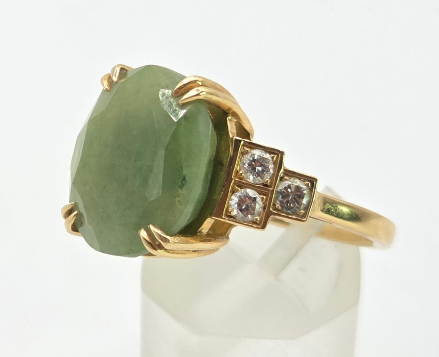 2889: Vintage 18ct Gold Large Cabochon Green Jade (8.18ct) Diamonds Trefoil Set Ring