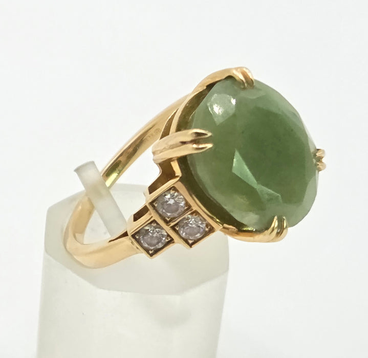 2889: Vintage 18ct Gold Large Cabochon Green Jade (8.18ct) Diamonds Trefoil Set Ring