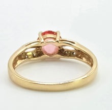 Load image into Gallery viewer, 2893: Vintage 18ct Gold Padparadscha Sapphire Diamonds Ring
