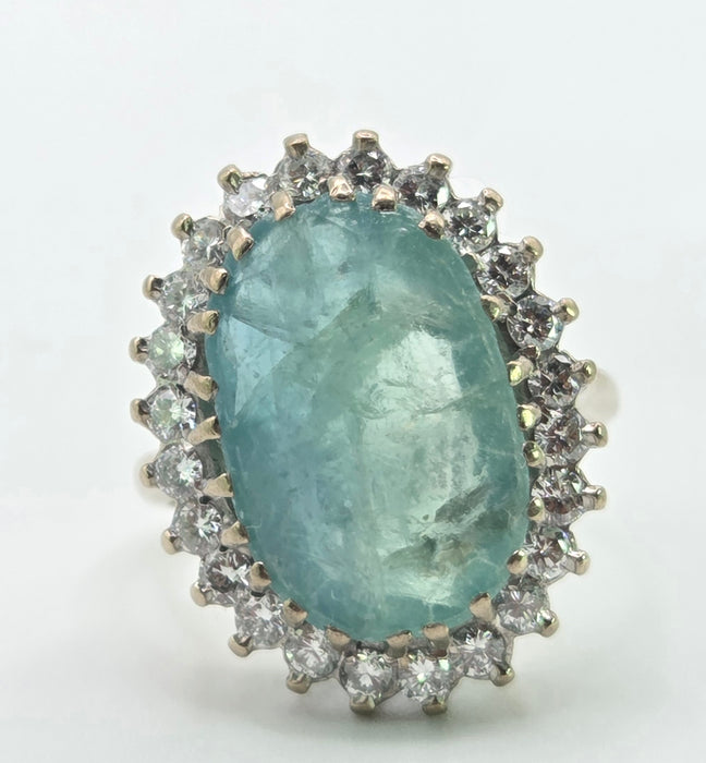 2924: Vintage 18ct Gold Rare Mint Green Emerald(6.5ct) Diamonds (1.20ct) Cocktail Cluster