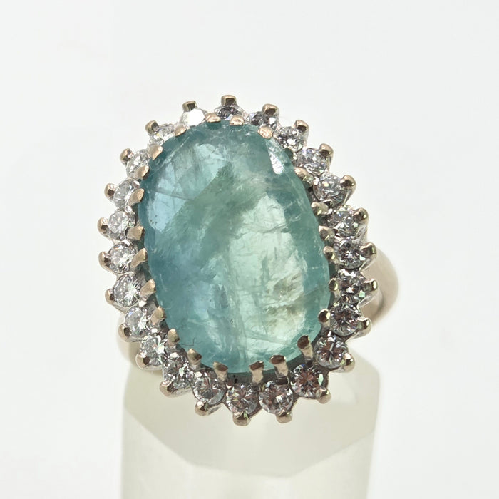 2924: Vintage 18ct Gold Rare Mint Green Emerald(6.5ct) Diamonds (1.20ct) Cocktail Cluster