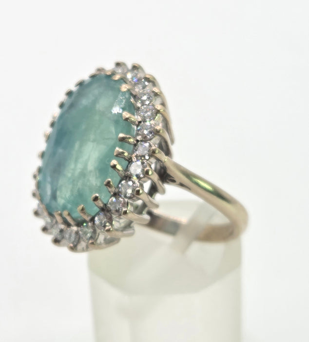 2924: Vintage 18ct Gold Rare Mint Green Emerald(6.5ct) Diamonds (1.20ct) Cocktail Cluster