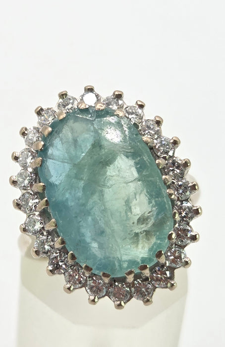 2924: Vintage 18ct Gold Rare Mint Green Emerald(6.5ct) Diamonds (1.20ct) Cocktail Cluster