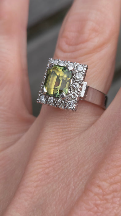 6448 Vintage: 18ct White Gold Yellow Sapphire {3.15ct) Diamonds Cocktail Ring