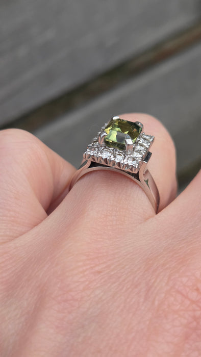 6448 Vintage: 18ct White Gold Yellow Sapphire {3.15ct) Diamonds Cocktail Ring