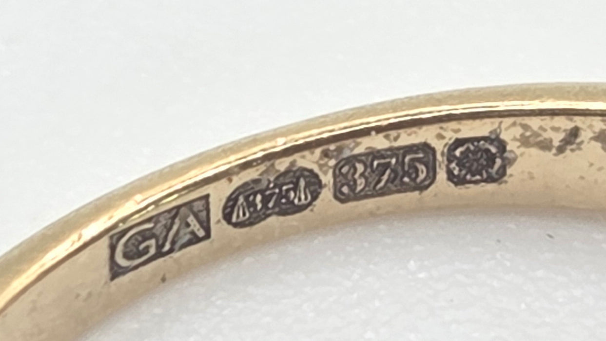 3003- Vintage 9ct Gold Lilac Amethyst Diamonds Stacker Ring