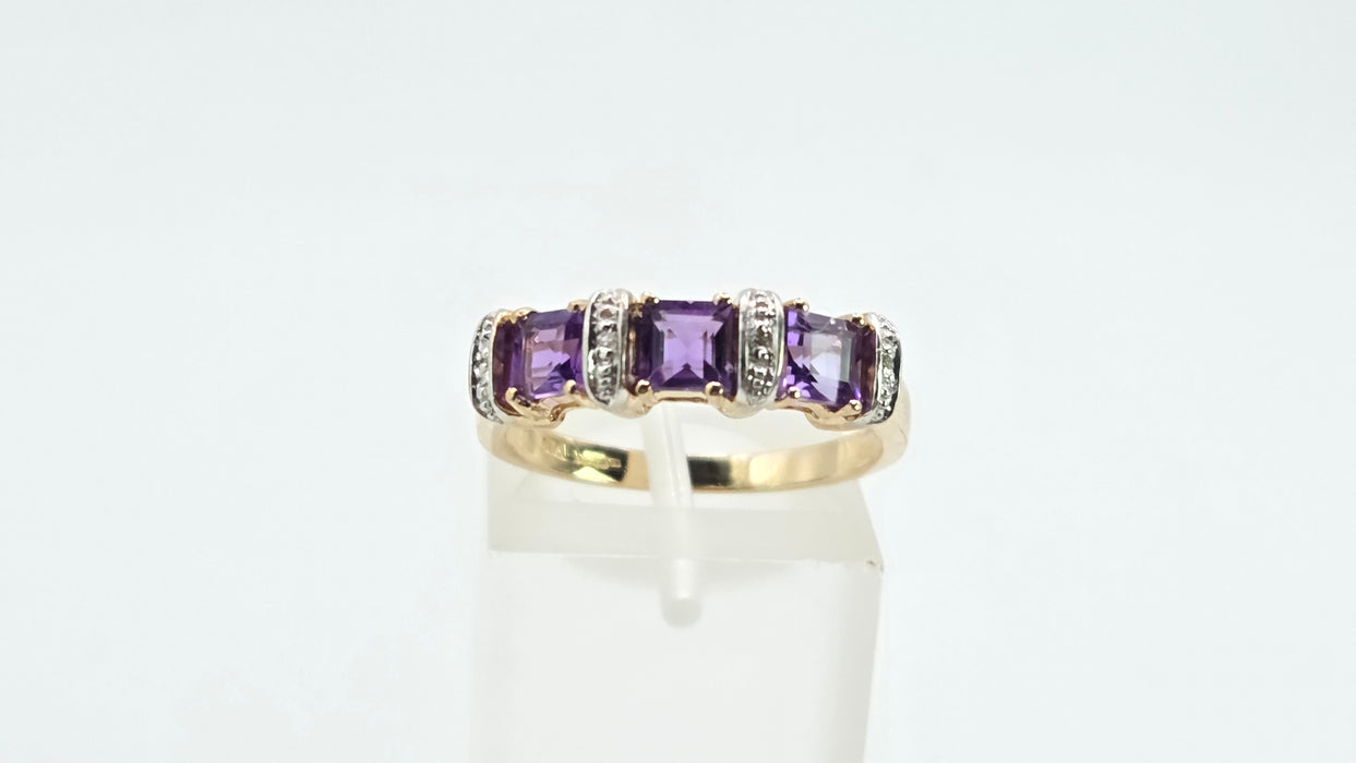 3005: Vintage 9ct Gold Lilac Amethyst Diamonds Stacker/Half-Eternity Ring