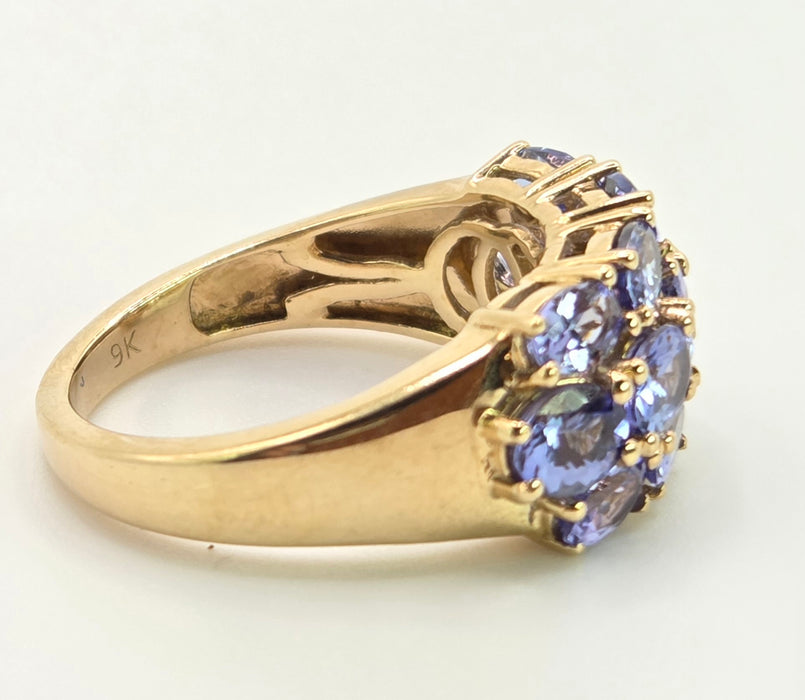 3012 Vintage 9ct Gold Violet Blue Tanzanites Tiered Cocktail Ring