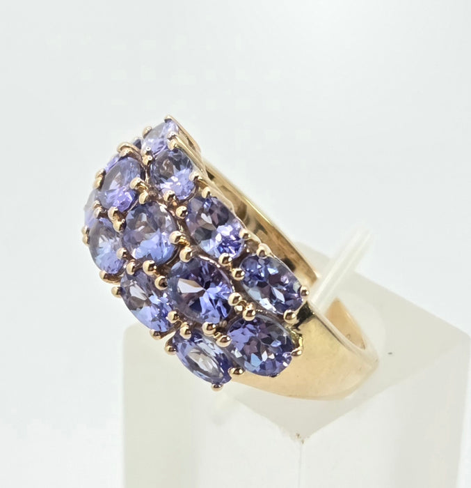 3012 Vintage 9ct Gold Violet Blue Tanzanites Tiered Cocktail Ring