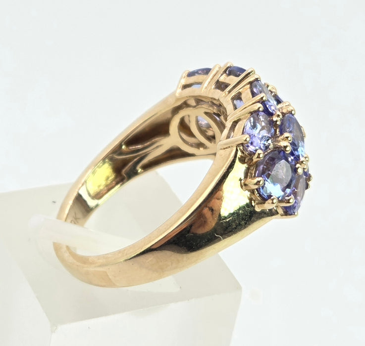 3012 Vintage 9ct Gold Violet Blue Tanzanites Tiered Cocktail Ring