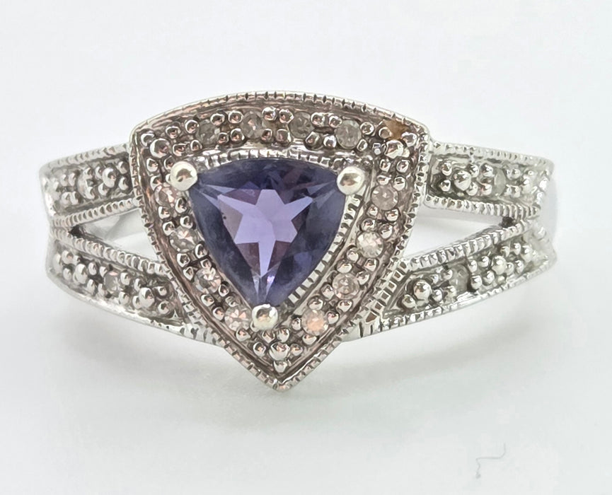 3083: Vintage; 9ct White Gold Trillion- Cut Tanzanite 16 Natural Sparkling Diamonds