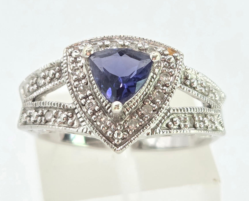 3083: Vintage; 9ct White Gold Trillion- Cut Tanzanite 16 Natural Sparkling Diamonds