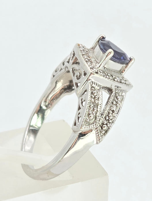 3083: Vintage; 9ct White Gold Trillion- Cut Tanzanite 16 Natural Sparkling Diamonds