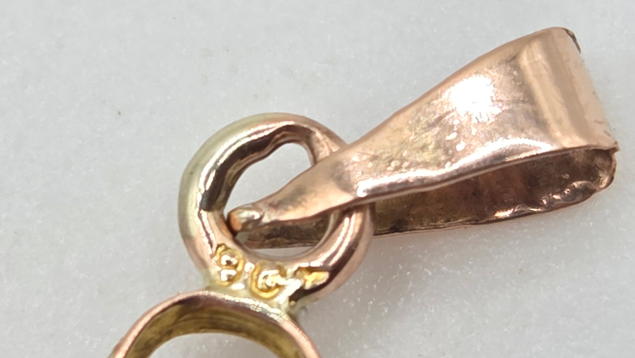 1222: Vintage: 9ct Yellow Gold Blue Topaz Lavalière Pendant
