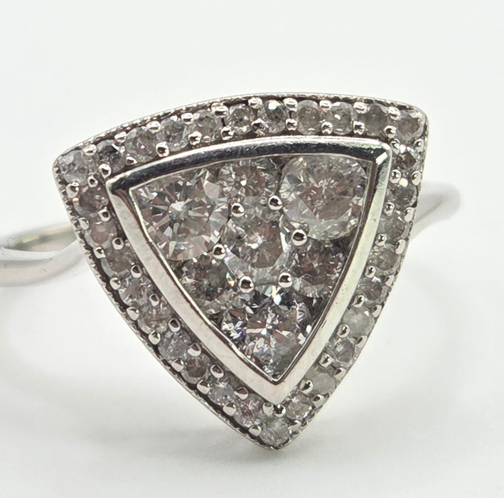 2847 Vintage: 9ct White Gold 37 natural Sparkling Diamonds (1ct)  Dress Ring