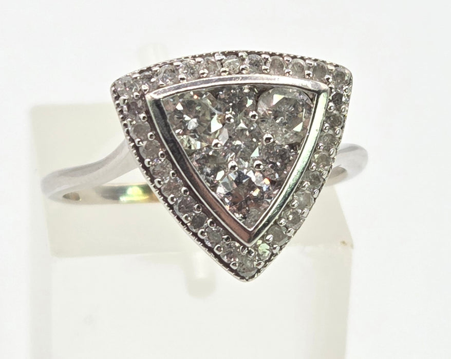 2847 Vintage: 9ct White Gold 37 natural Sparkling Diamonds (1ct)  Dress Ring
