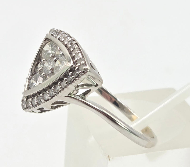 2847 Vintage: 9ct White Gold 37 natural Sparkling Diamonds (1ct)  Dress Ring