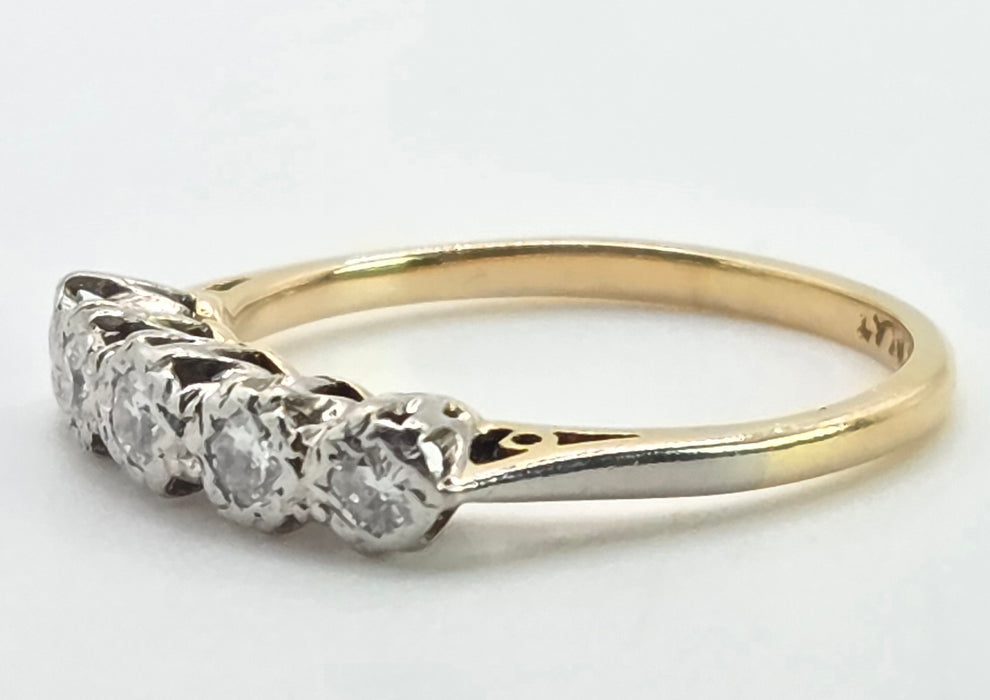 3022: Antique 18ct Gold 5-Stone Diamonds Ring
