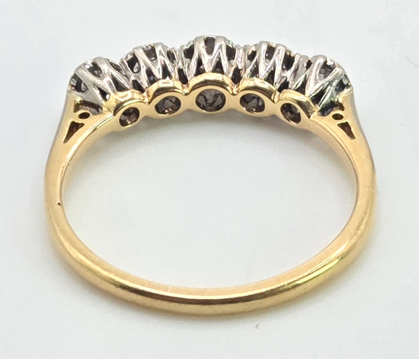 3022: Antique 18ct Gold 5-Stone Diamonds Ring