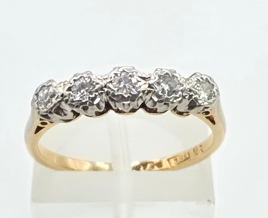 3022: Antique 18ct Gold 5-Stone Diamonds Ring