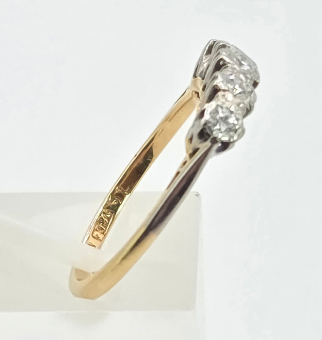 3022: Antique 18ct Gold 5-Stone Diamonds Ring