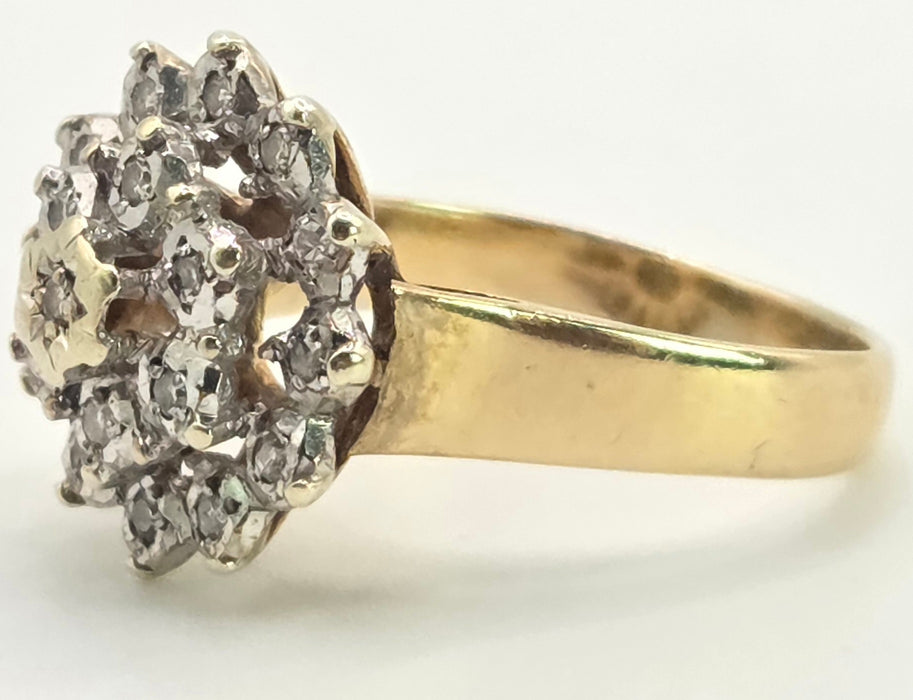 3023: Vintage 9ct Gold 19 Natural Sparkling Diamonds Floral Cluster Ring- From 1982
